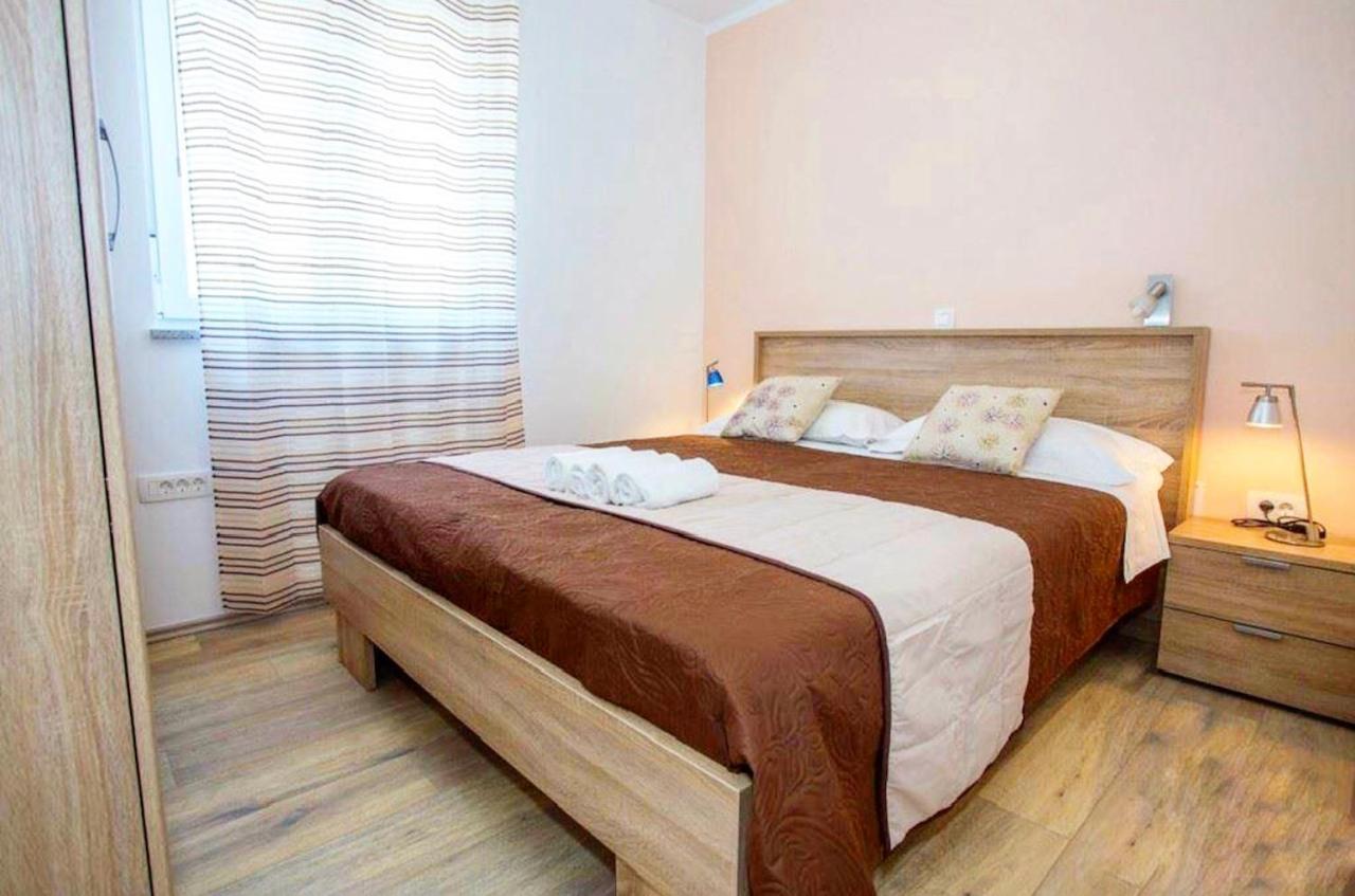 Royal Apartment Pula Extérieur photo